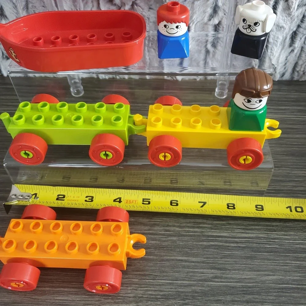 Lego Duplo Train Car Bases (5),‎ Boat Transportation Lot - Square People, Dog